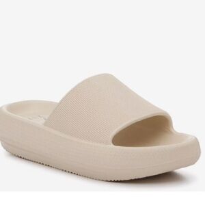 NWT Mix No 6 Syma Slide Sandal cream size 8M